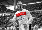 Uzi新星领先优势明显表现突出，TES前途光明！比赛高潮迭起(光明优倍和致优哪个好)